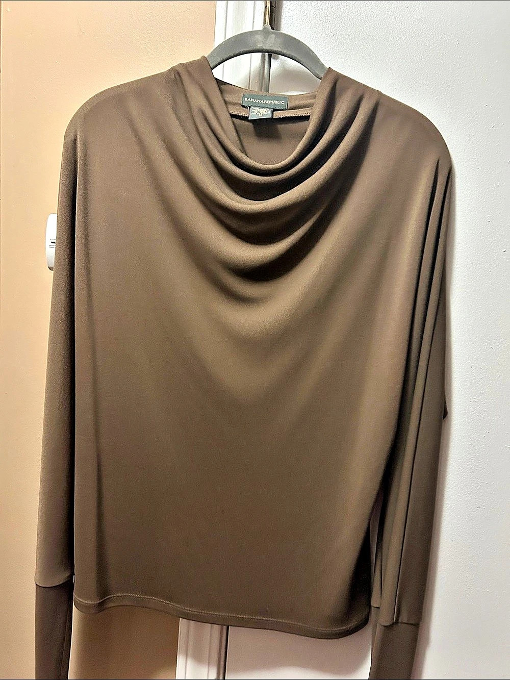 High end Banana Republic Draped Neck Long Sleeve Top in Brown Medium Like New